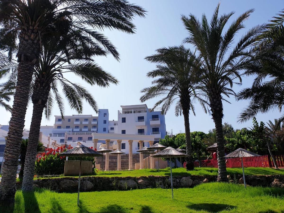 Seaview Sunset Holiday Apartments Paphos Exterior photo